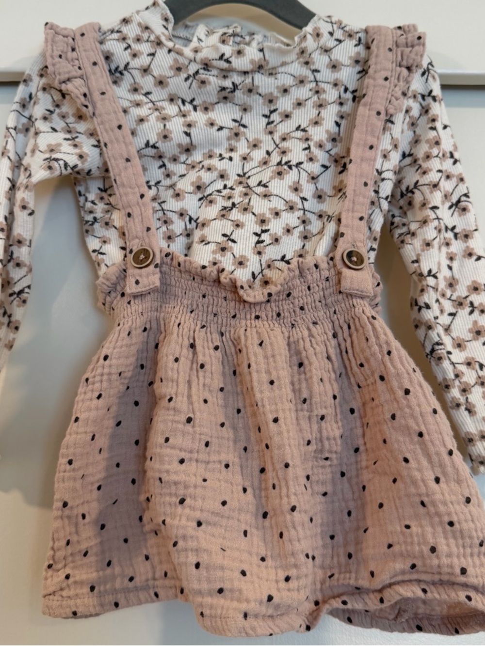 Jessica‎ Simpson Cream Floral Ribbed Bodysuit and Pink Polka Skirt Set